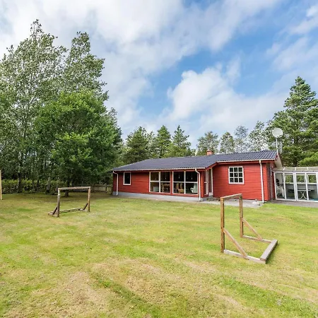 6 Person In Norre Nebel-by Traum