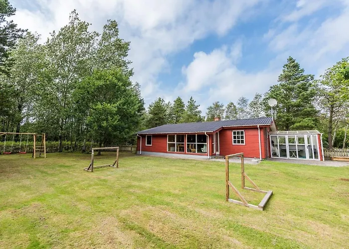 6 Person In Norre Nebel-by Traum